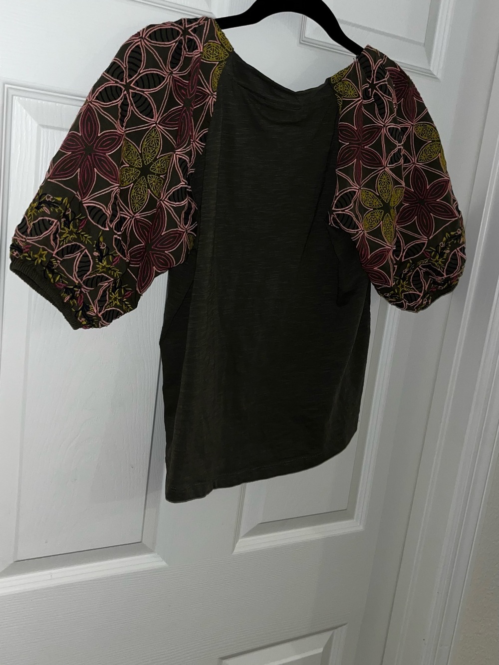 Maeve Anthropologie Bridey Short Sleeve Small Petite Embroidered Top Olive Green - Picture 5 of 6